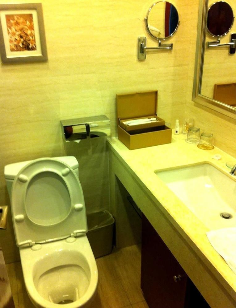 Qianjin Hotel - Чанчунь Экстерьер фото