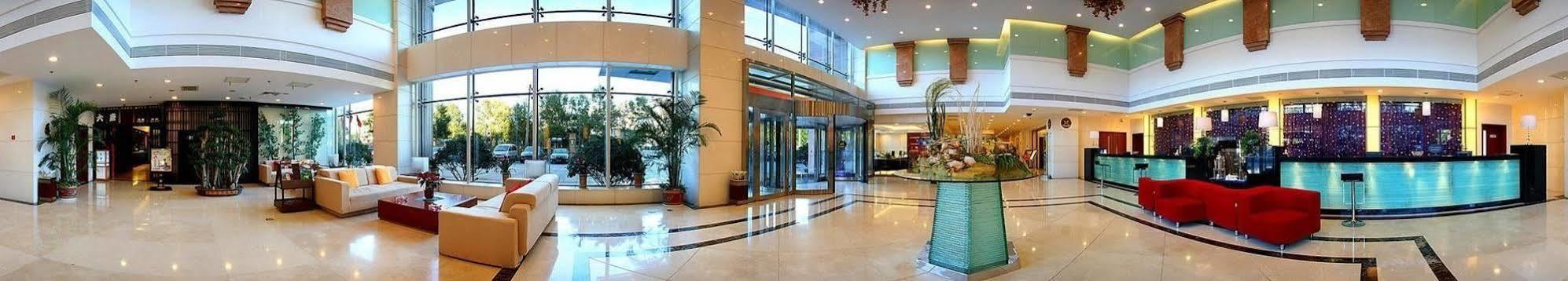 Qianjin Hotel - Чанчунь Экстерьер фото