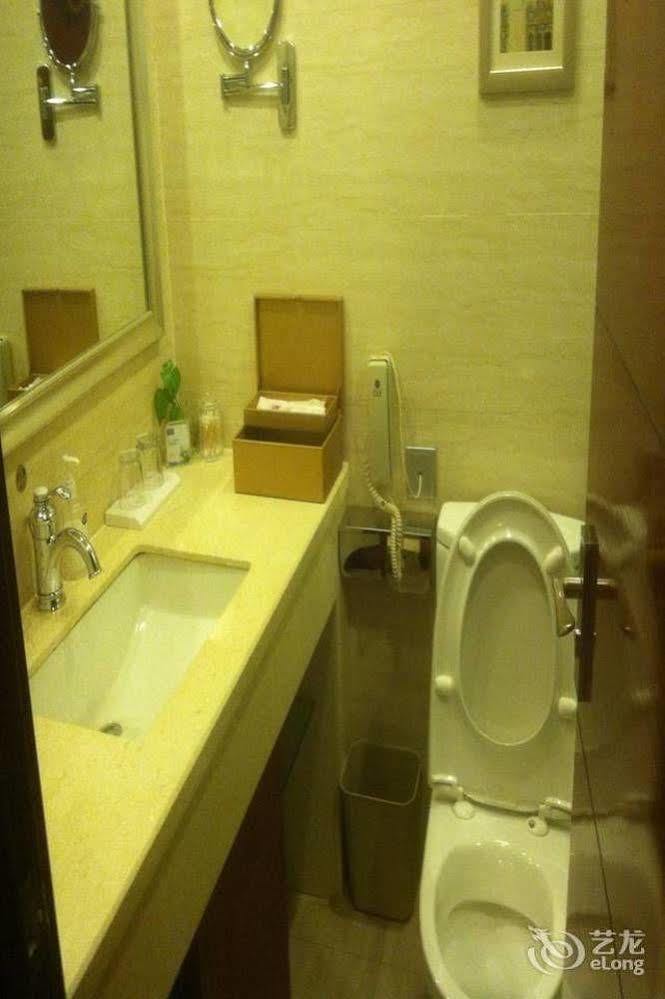 Qianjin Hotel - Чанчунь Экстерьер фото