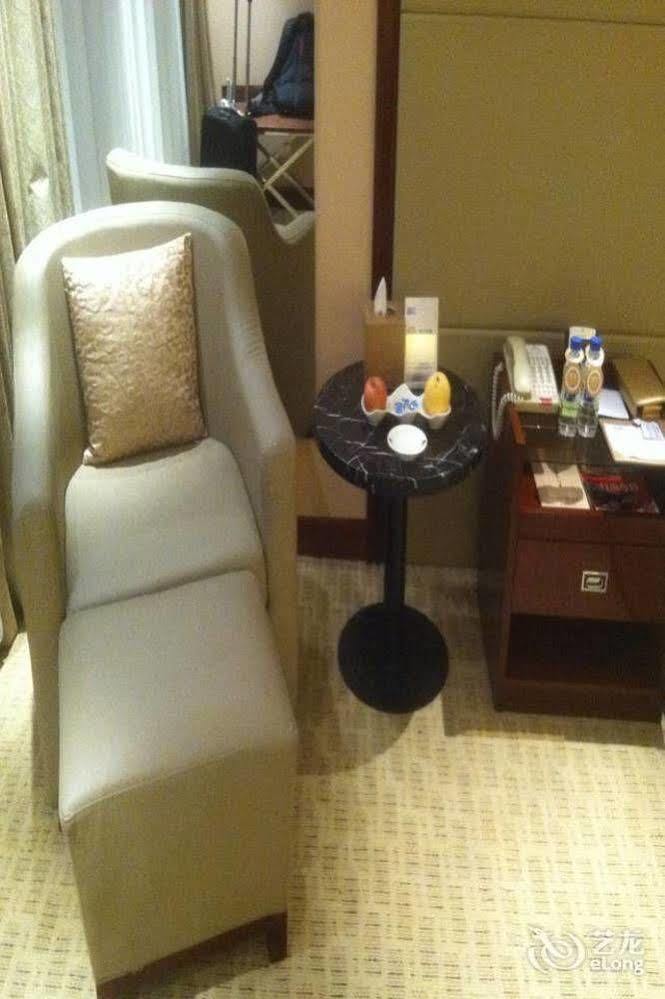Qianjin Hotel - Чанчунь Экстерьер фото